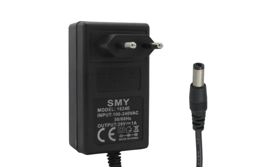 29V 1 Amper Üniversal Adaptör (5.5*2.5) (5.5*2.1) Priz Tipi SMY 1624E