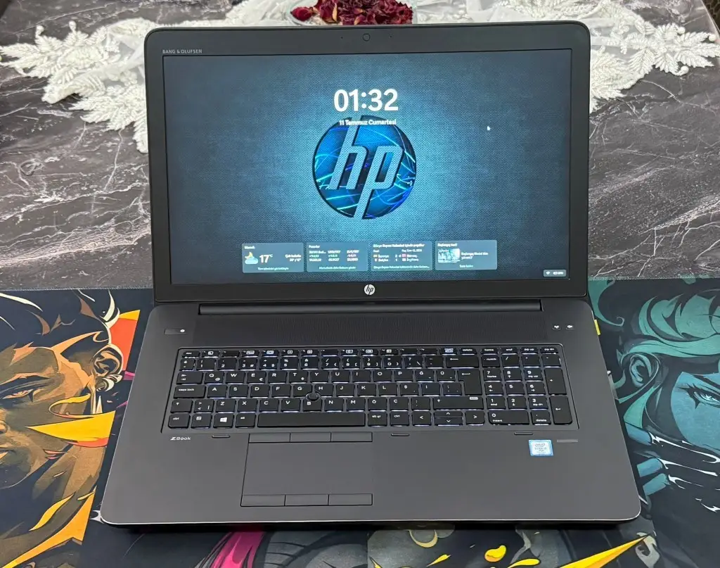 Hp Zbook 17 G4 İ7 7820HQ 64GB RAM 1TB M2 SSD Nvidia Quadro P3000 6GB harici ekran kartı