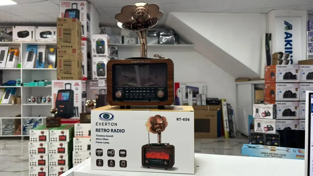 RT-656 Everton Usb+SD+Bluetooth Hoparlör Nostaljik Radyo Şömineli Gramafon